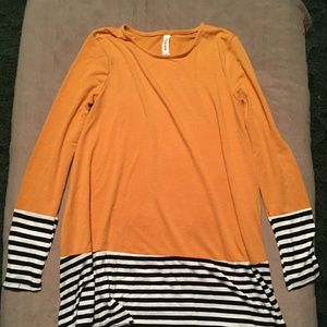 Short Sleeve Round Neck Top